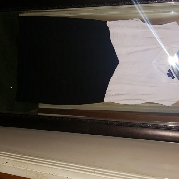 Dress - Picture 2 of 2